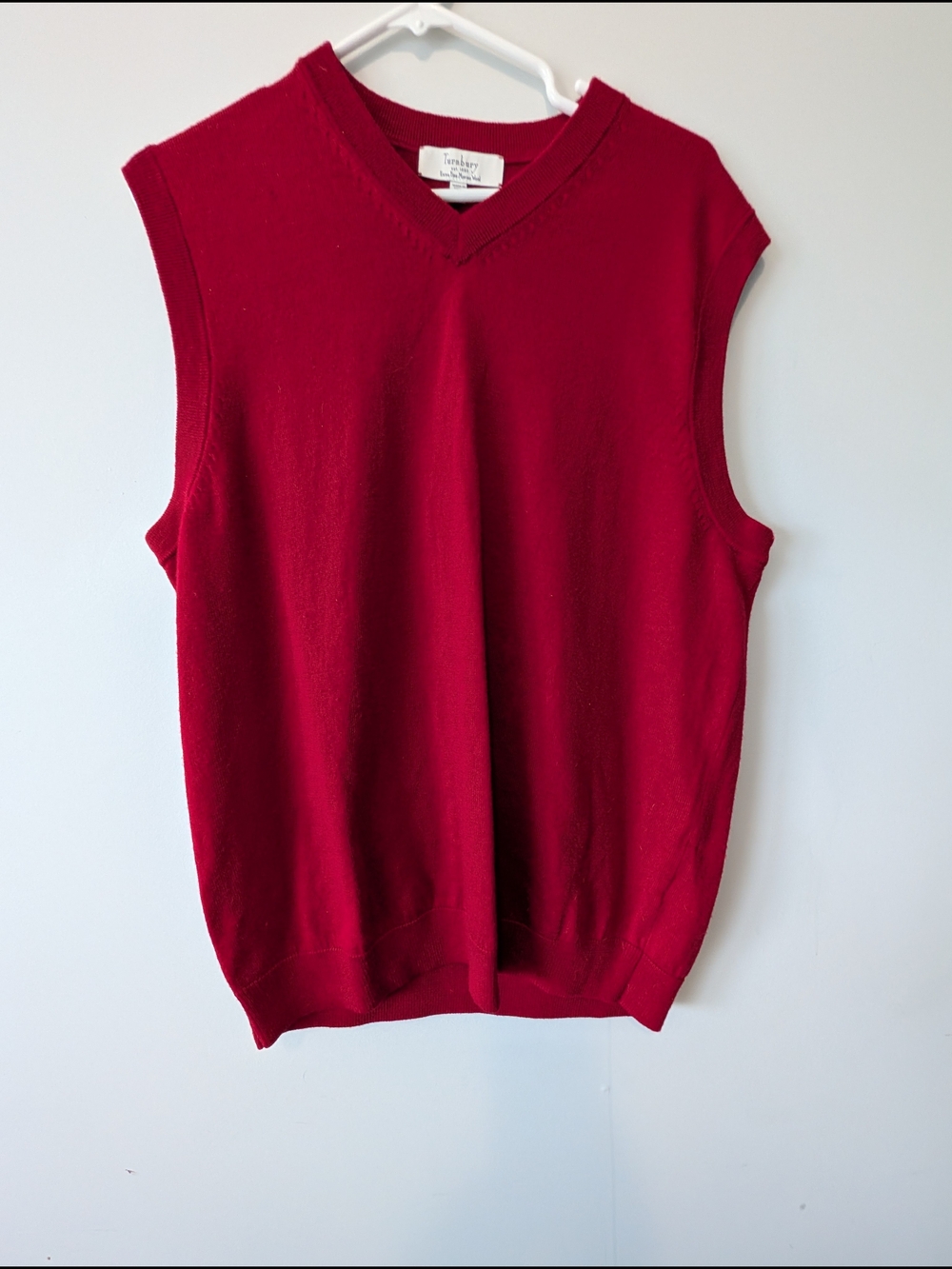 Turnbury Extra Fine Merino Wool V-Neck Sleeveless Sweater Vest - Red